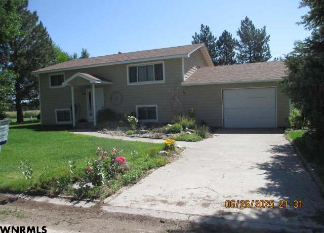 Property at 50175 Woodstock Dr, Mitchell, NE 69357, 4 beds, 2 baths
