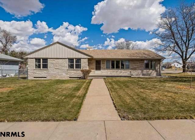 Property at 415 S Nadine St, Kimball, NE 69145, 4 beds, 2 baths
