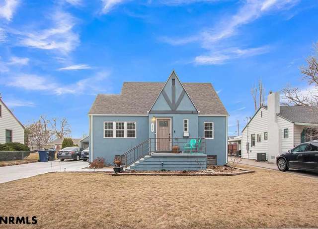 Property at 2618 4th Ave, Scottsbluff, NE 69361, 5 beds, 3 baths