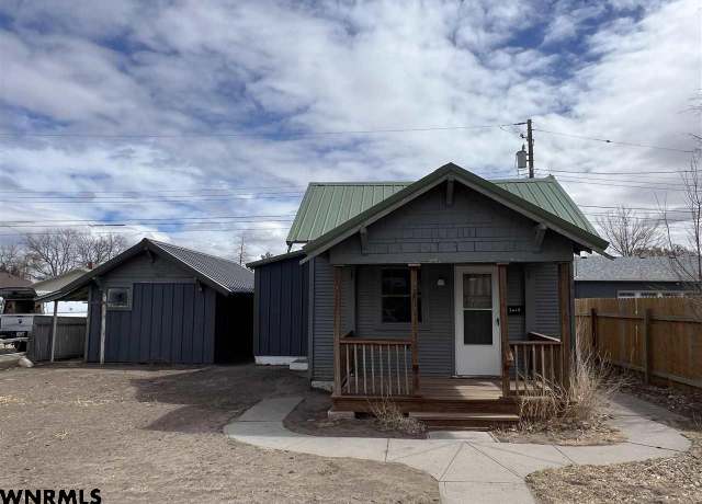 Property at 2015 Avenue E, Scottsbluff, NE 69361, 2 beds, 1 bath