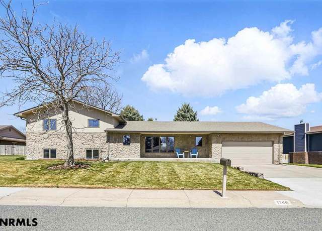 Property at 1700 Virginia Ave, Gering, NE 69341, 4 beds, 4 baths