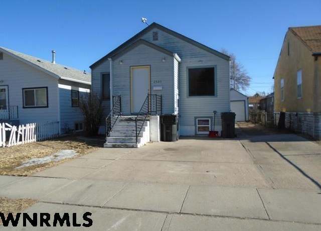Property at 2505 Avenue E, Scottsbluff, NE, 4 beds, 2 baths