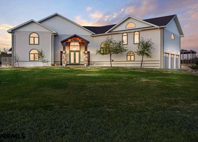 Property at 100568 Cr 14, Mitchell, NE 69357, 5 beds, 4 baths