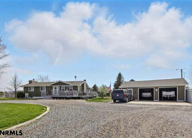 Property at 240226 Gilbaugh Dr, Gering, NE 69341, 4 beds, 3 baths