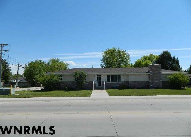 Property at 1345 U St, Gering, NE 69341, 5 beds, 3 baths