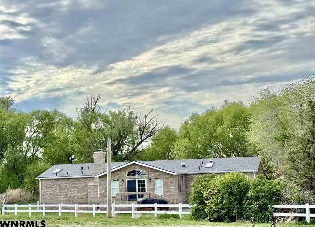Property at 80170 Stonegate Rd, Scottsbluff, NE 69361, 3 beds, 2 baths