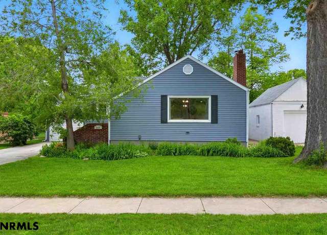 Property at 1635 O St, Gering, NE 69341, 4 beds, 2 baths
