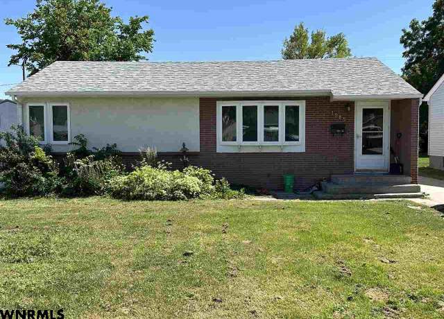 Property at 1985 O St, Gerring, NE, 3 beds, 2 baths