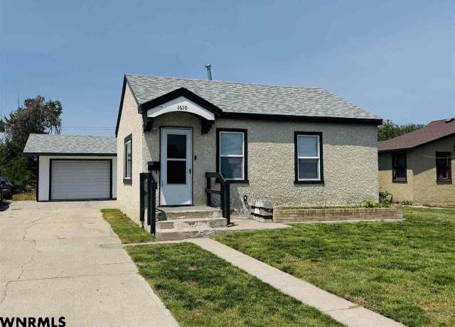 Property at 1610 15th Ave, Scottsbluff, NE 69361, 1 bed, 1 bath