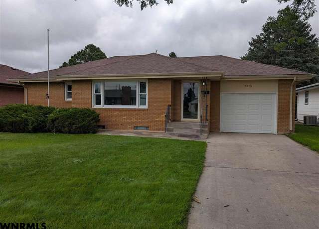 Property at 2813 Dineen Ave, Scottsbluff, NE 69361, 3 beds, 2 baths