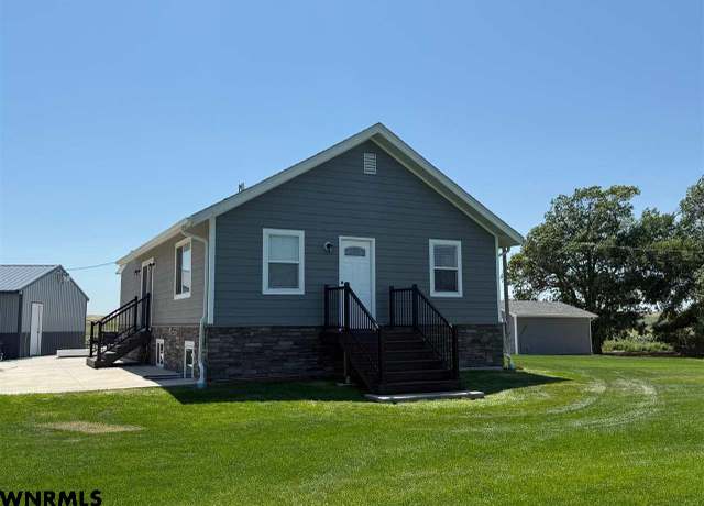 Property at 240597 Lake Minatare Rd, Scottsbluff, NE 69361, 3 beds, 2 baths