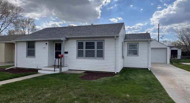 Photo of 1310 Avenue H, Scottsbluff, NE 69361