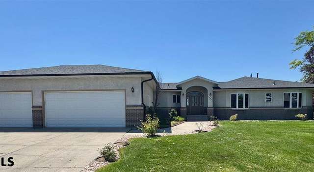 Photo of 1202 Meadowlark Dr, Scottsbluff, NE 69361