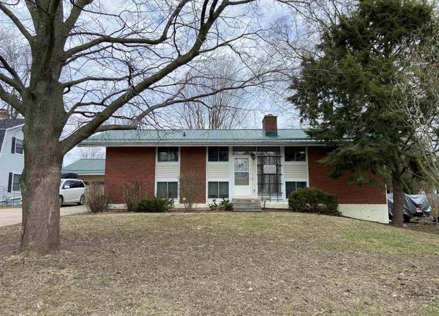 Property at 39 Sherwood Dr, Massena, NY 13662, 4 beds, 2.5 baths