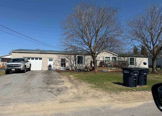 Property at 5 Bucktown Rd, Massena, NY 13662, 3 beds, 2 baths