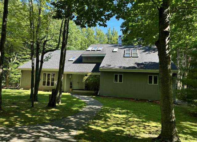 Property at 91 Birch Dr, Potsdam, NY 13676, 5 beds, 2.5 baths