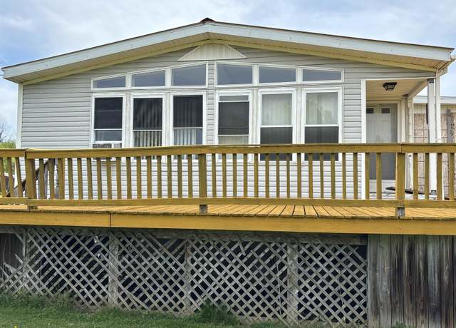 Property at 362 S Racquette River Rd, Massena, NY 13662, 3 beds, 2 baths