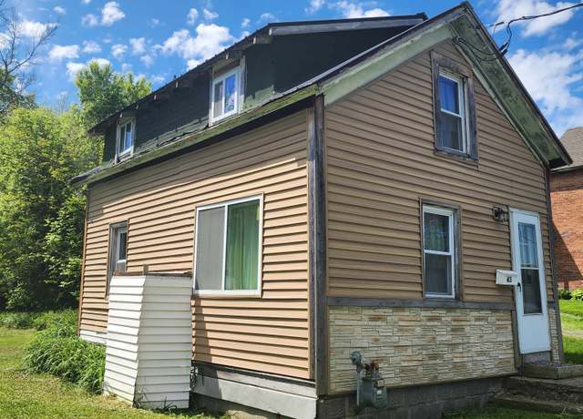 Property at 43 Cook St, Massena, NY 13662, 1 bed, 1 bath