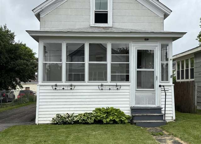 Property at 517 Hamilton St, Ogdensburg, NY 13669, 3 beds, 1 bath