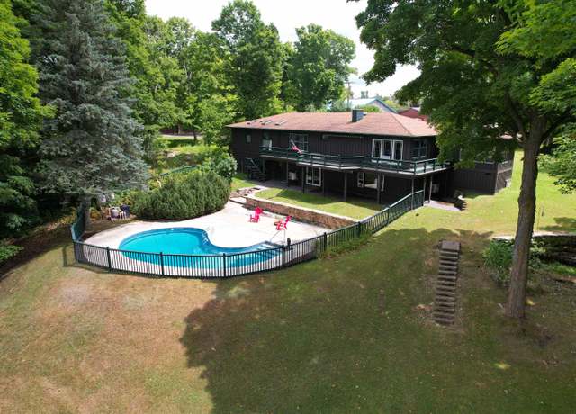 Property at 400 Chapman St, Morristown, NY 13664, 3 beds, 2.5 baths