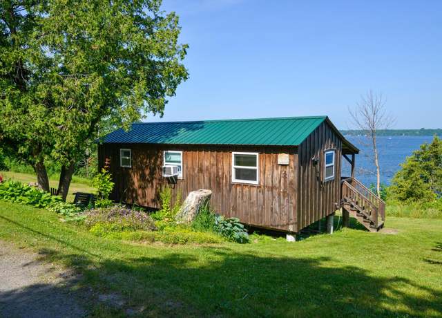 Property at 28 Daniels Ln, Hammond, NY 13646, 2 beds, 1 bath