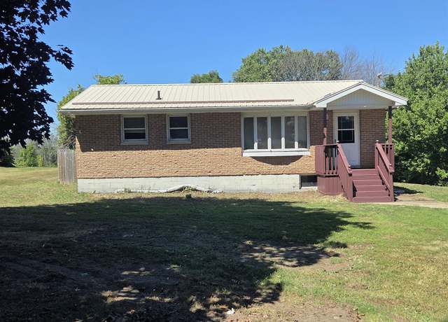 Property at 127 S Raquette River Rd, Massena, NY 13662, 3 beds, 1 bath