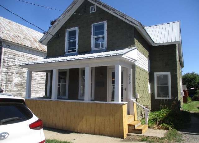 Property at 314 Seymour St, Ogdensburg, NY 13669, 4 beds, 2 baths
