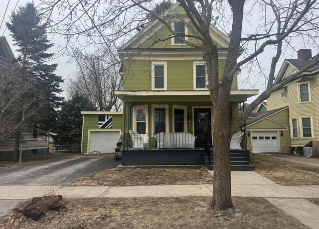 Property at 709 Elizabeth St, Ogdensburg, NY 13669, 4 beds, 1.5 baths