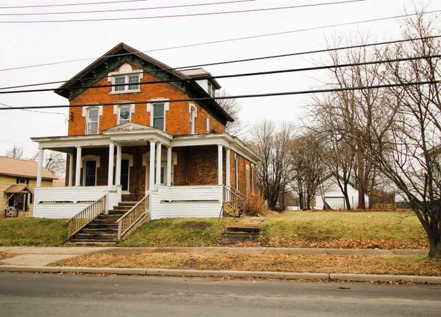 Property at 316 New York Ave, Ogdensburg, NY 13669, 3 beds, 1 bath
