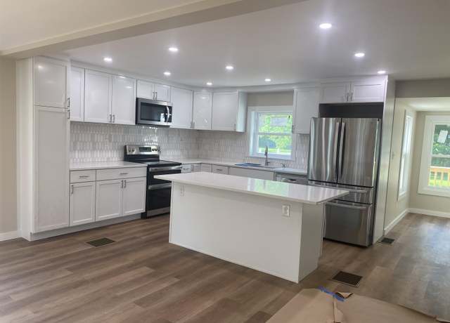 Property at 28 Chestnut St, Potsdam, NY 13676, 3 beds, 2.5 baths
