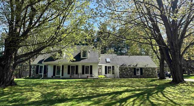 Photo of 5 Bradley Dr, Potsdam, NY 13676