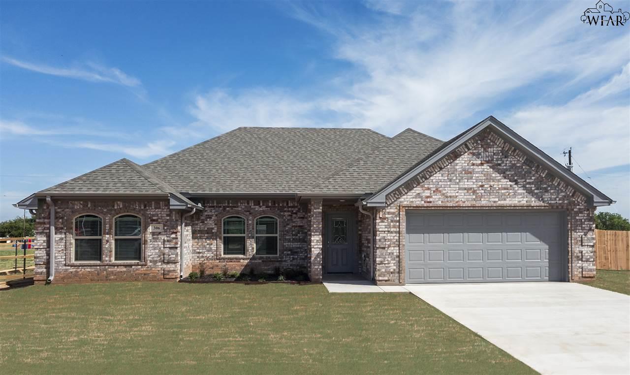 306 Driftwood Ln, Wichita Falls, TX 76308