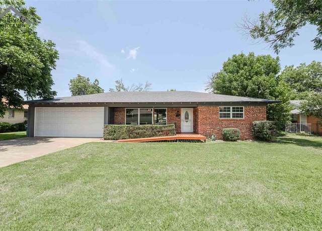 Property at 4202 Bismarck St, Vernon, TX 76384, 3 beds, 2 baths