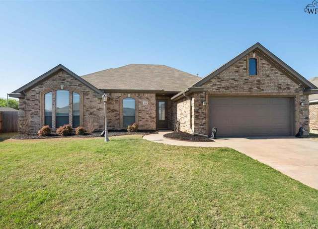 Property at 4946 Spring Hill Dr, Wichita Falls, TX 76310, 3 beds, 2 baths