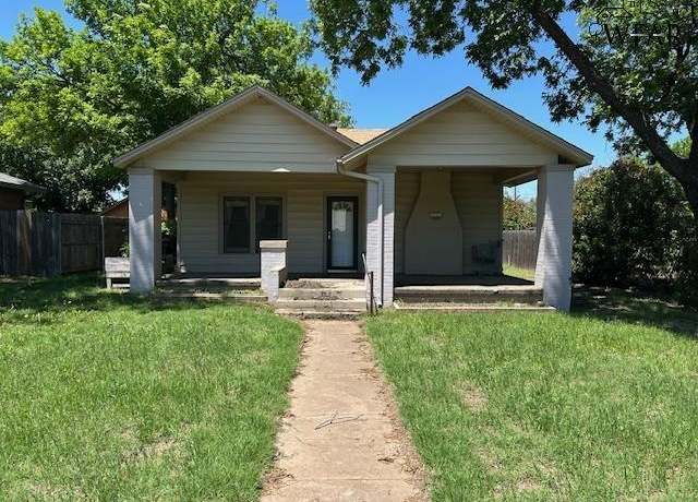 Property at 405 N Foley St, Seymour, TX 76380, 3 beds, 2 baths