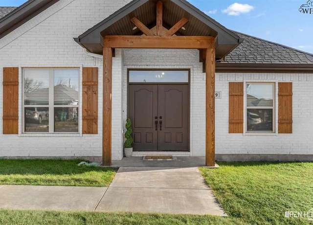 Property at 319 Mariners Way, Lakeside City, TX 76308, 3 beds, 2 baths