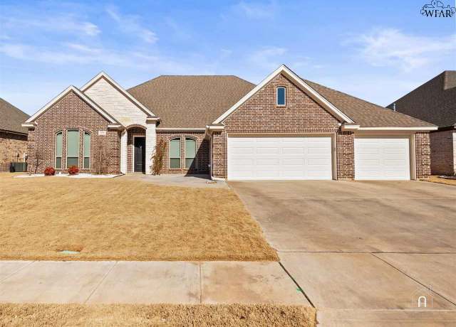 Property at 5332 Waterford Dr, Wichita Falls, TX 76310, 4 beds, 3 baths