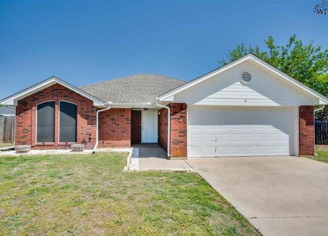 Property at 10 Basswood Dr, Wichita Falls, TX 76310, 3 beds, 2 baths