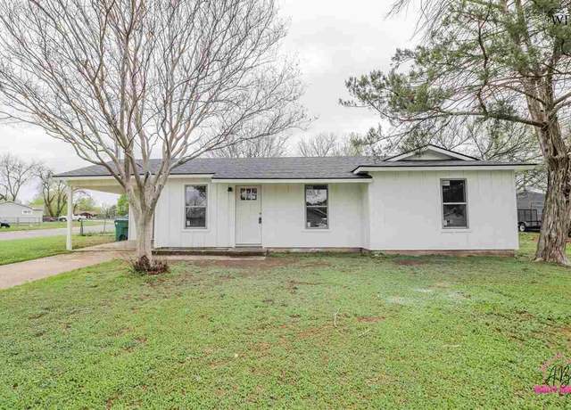 Property at 201 Linden St, Burkburnett, TX 76365, 2 beds, 1 bath