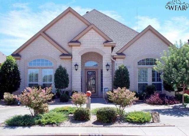 Property at 1608 Tanglewood Dr, Wichita Falls, TX 76309, 3 beds, 0.5 baths