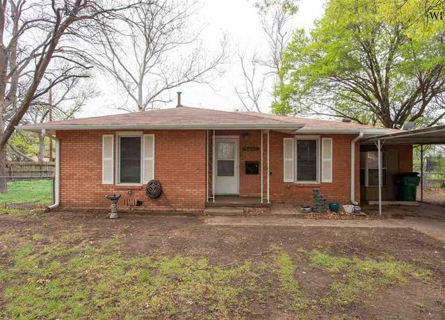 Property at 644 Pecan Ct, Burkburnett, TX 76354, 3 beds, 1 bath