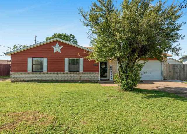 Property at 3703 Yuma Trl, Wichita Falls, TX 76306, 3 beds, 0.5 baths
