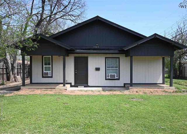 Property at 1507 Bell St, Wichita Falls, TX 76309, 4 beds, 2 baths