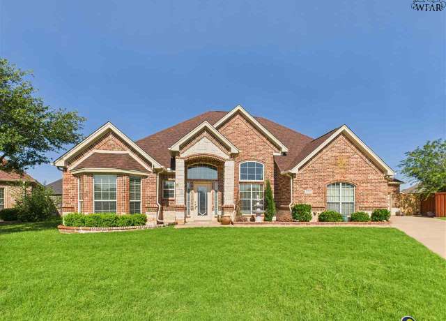 Property at 3 Sage Brush, Wichita Falls, TX 76310, 5 beds, 0.5 baths