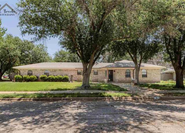Property at 1 Donnie Cir, Wichita Falls, TX 76310, 3 beds, 0.5 baths