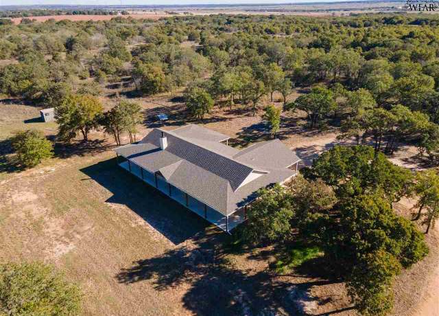 Property at 3634 Old Joy Shannon Rd, Henrietta, TX 76365, 4 beds, 0.5 baths