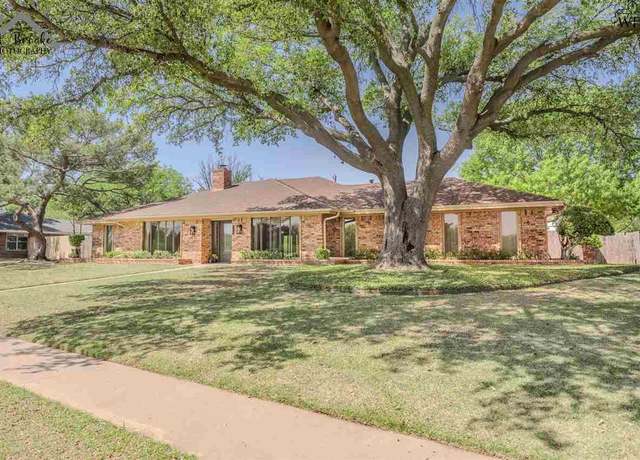 Property at 4500 Weeks Park Ln, Wichita Falls, TX 76308, 4 beds, 3 baths