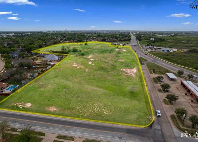Property at 2701 Fairway Blvd, Wichita Falls, TX 76310
