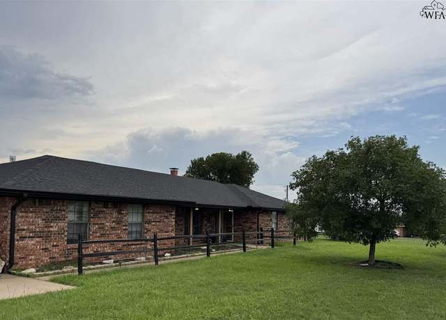 Property at 1505 Quail Valley Rd, Iowa Park, TX 76367, 4 beds, 3 baths
