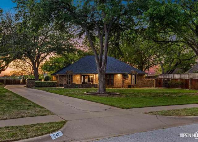 Property at 2412 Brentwood Dr, Wichita Falls, TX 76308, 3 beds, 0.5 baths
